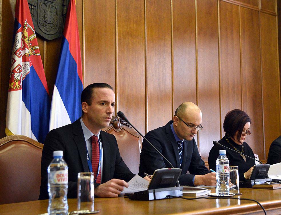 РИК: Вучић освојио 55,07 одсто гласова, понављање избора на још два бирачка места