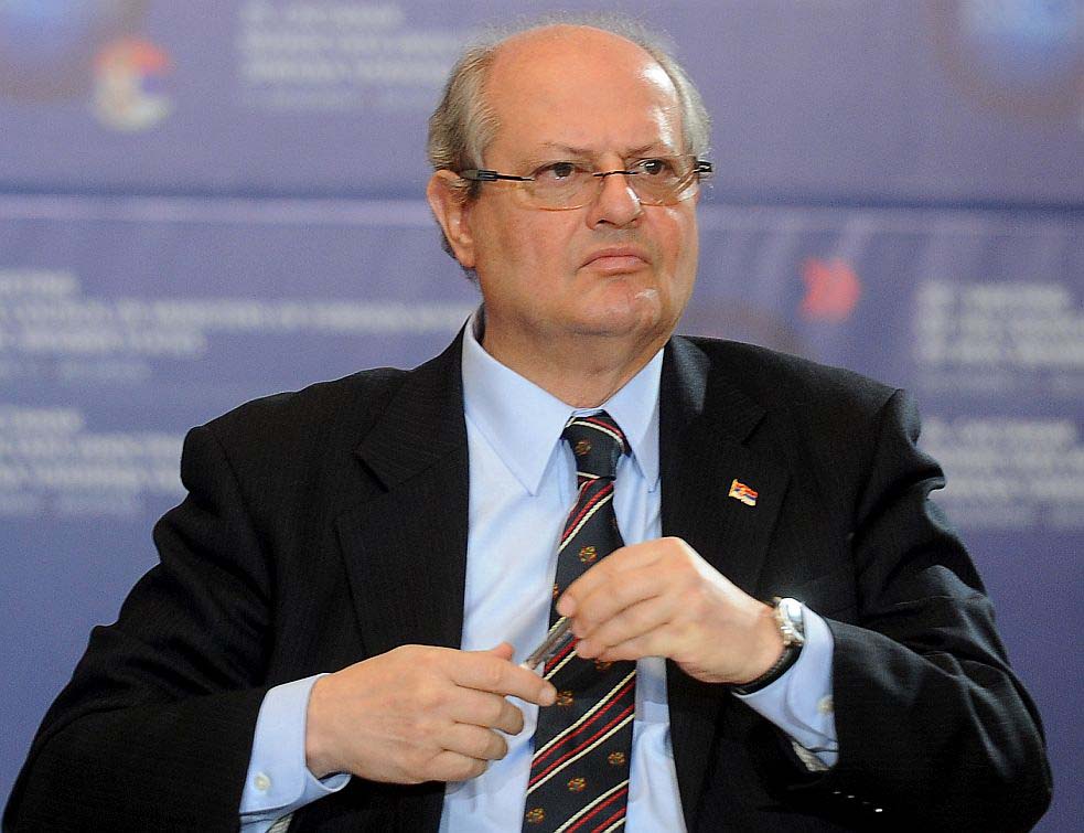 Николићев саветник нови амбасадор у Француској?   