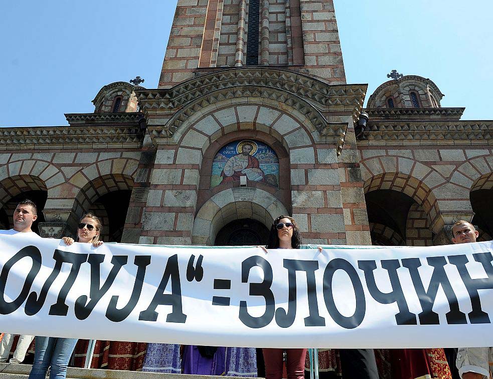 У Глини почела ексхумација српских жртава у акцији 
