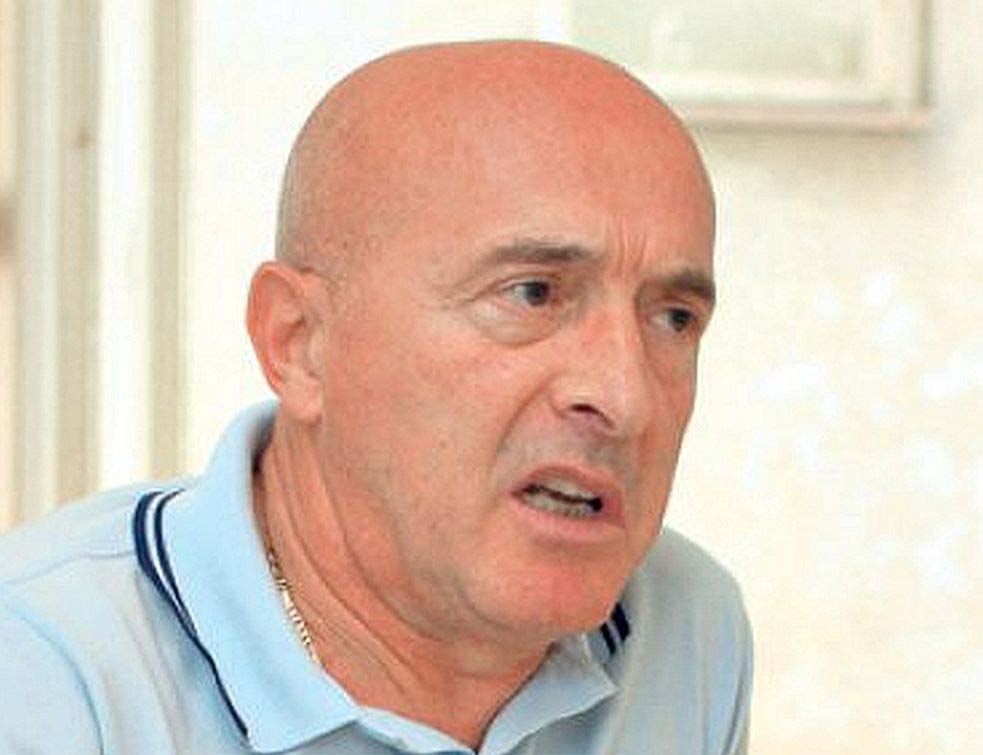 КУЛМИНИРАО СУКОБ У СМАТСУ Директор Ровчанин распустио Надзорни одбор